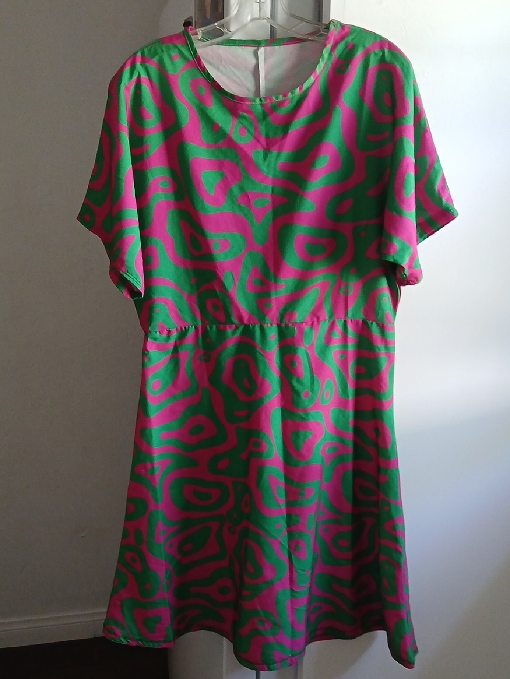 Handmade Green & Hot Pink Abstract Pattern Short Sleeve Dress